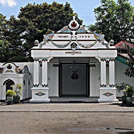 Mitra Hotel Yogyakarta Exteriör bild