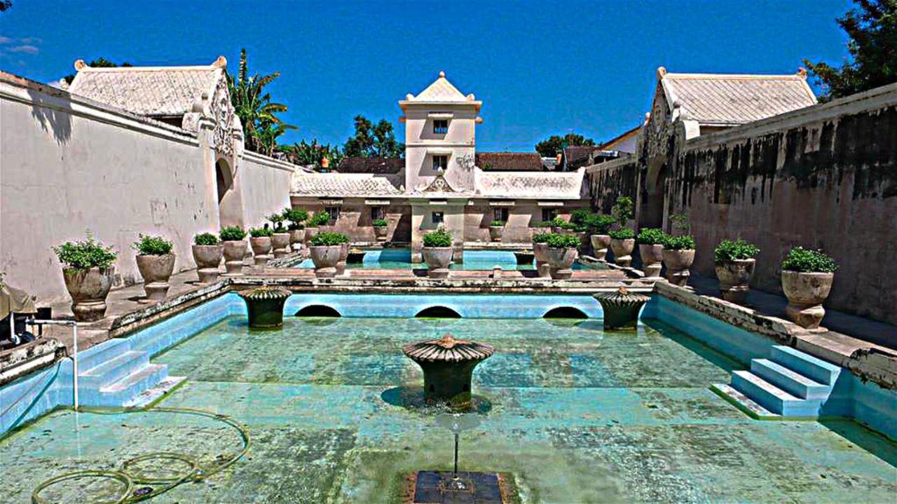 Mitra Hotel Yogyakarta Exteriör bild